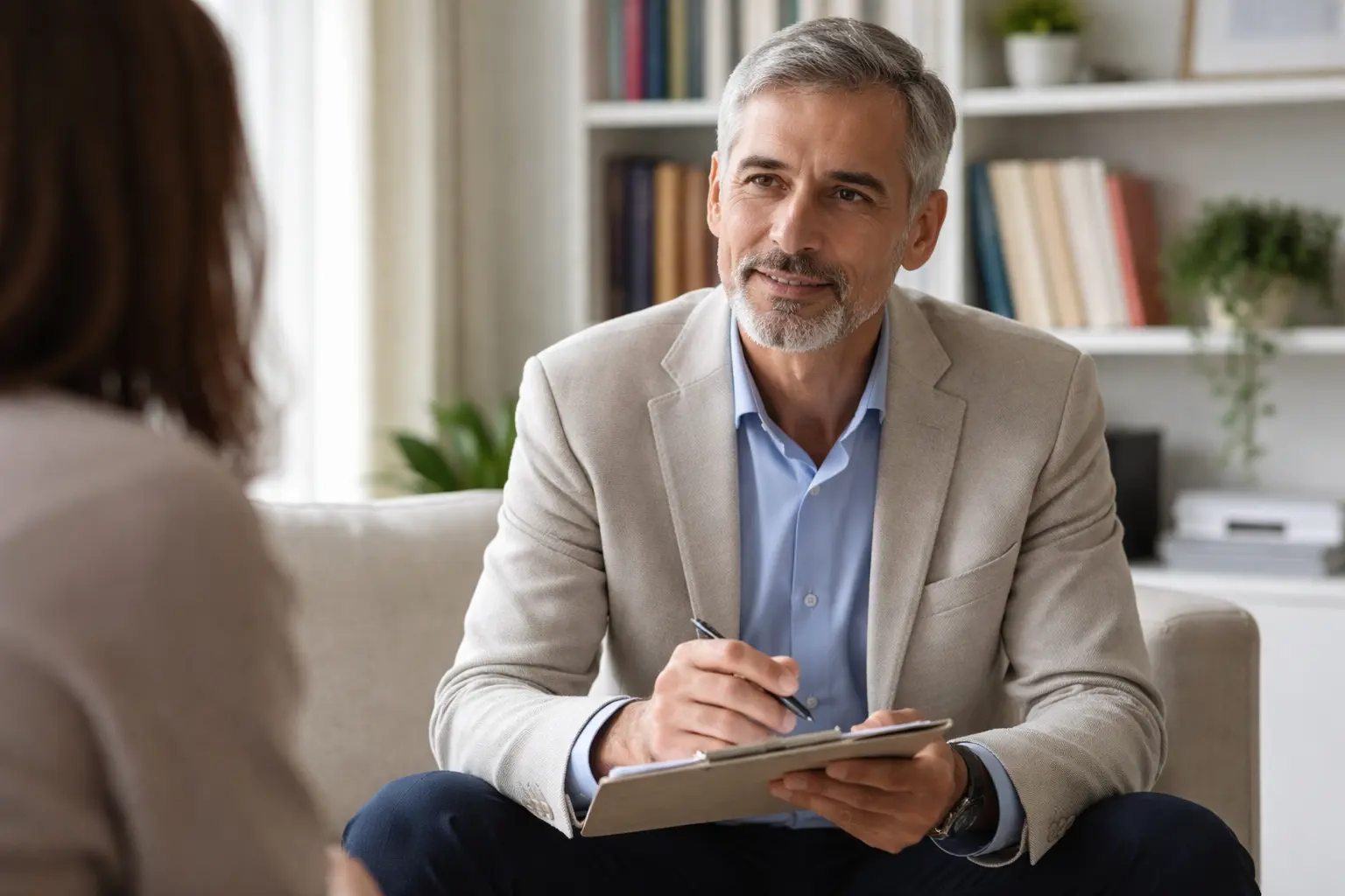 Medicación y psicoterapia: 7 razones clínicas por las que el tratamiento combinado puede funcionar mejor